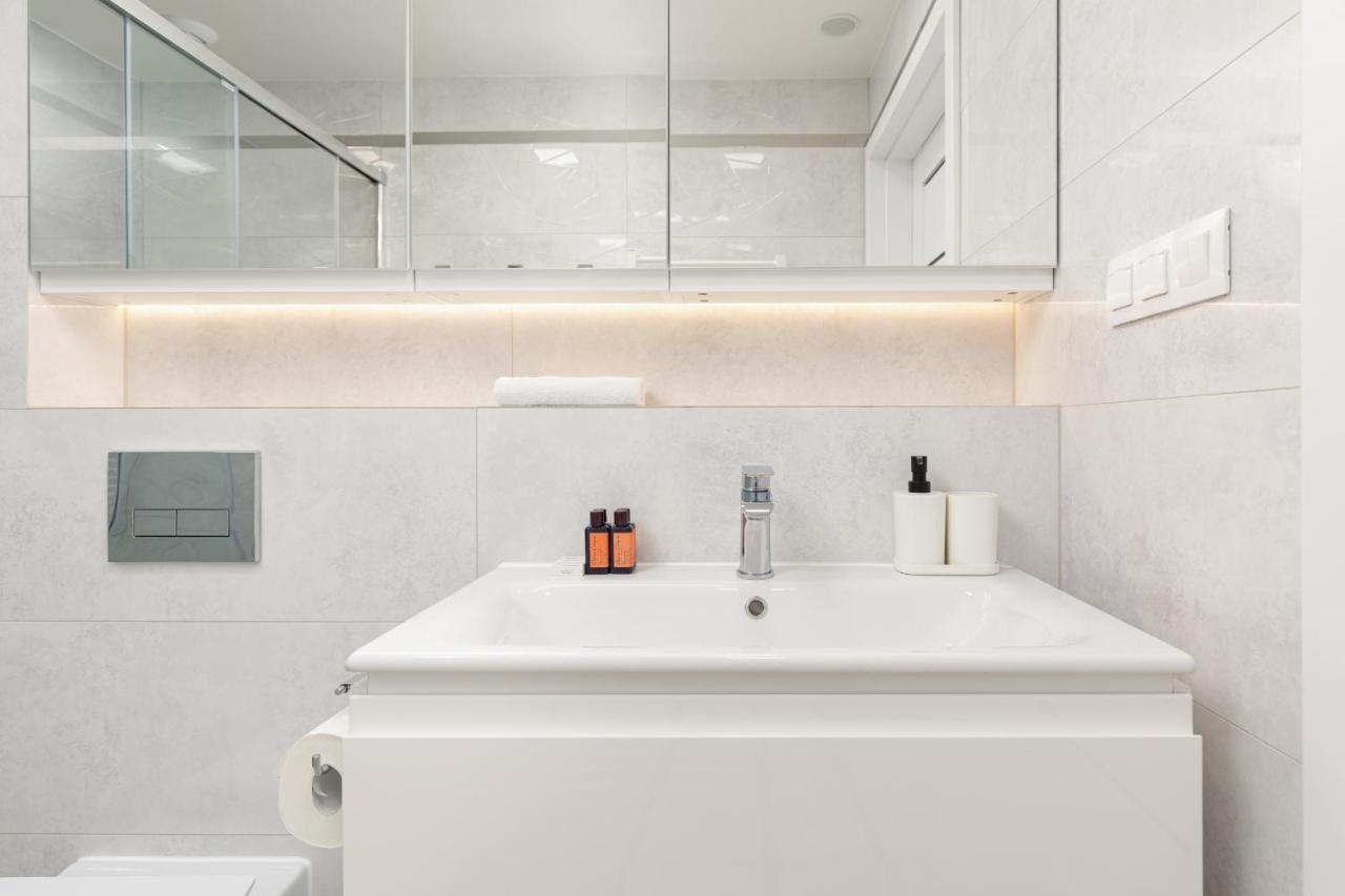 Lux Apartament Z Widokiem Na Morze - Mazowiecka 213 By Noclegi Renters Pobierowo Exteriör bild